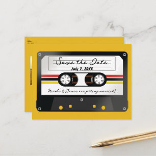 Retro-Kassette Gelb 90er Save-the-Date Ankündigungspostkarte