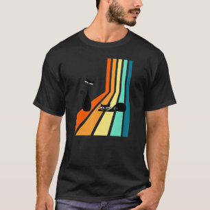 Retro-Katze auf einem Hintergrund der 1970er Jahre T-Shirt