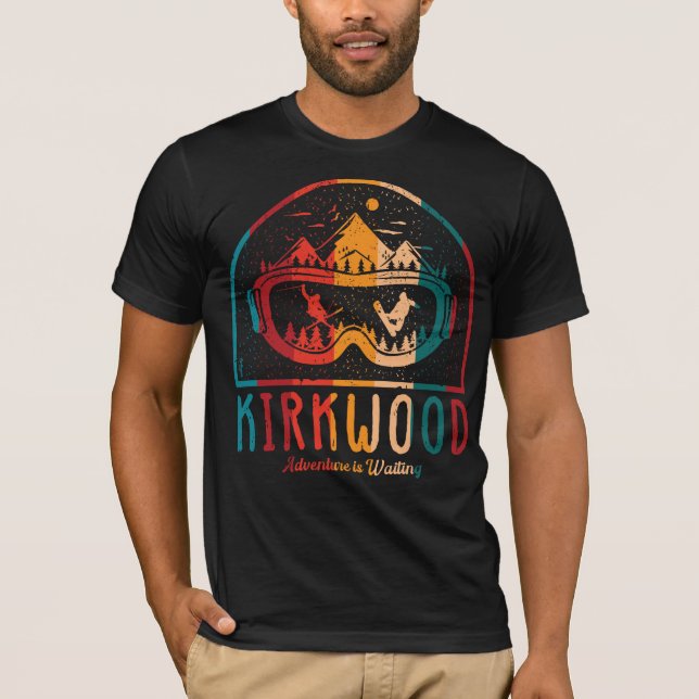 Retro Kirkwood Mountain Skiabenteuer T-Shirt (Vorderseite)