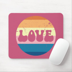 Retro-Liebe Typografie auf Vintagen Sonnenuntergan Mousepad