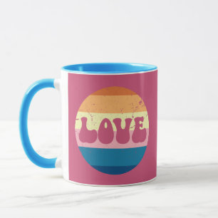 Retro-Liebe Typografie auf Vintagen Sonnenuntergan Tasse