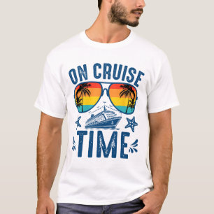 Retro-looks für Kreuzfahrt-Sommerurlaub-Outfits fü T-Shirt