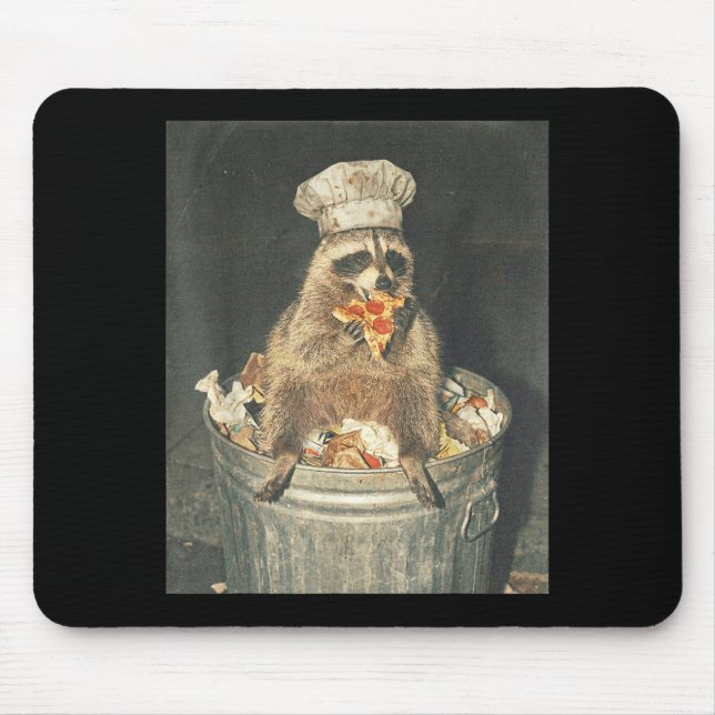 Retro-lustiger Waschbär-Koch isst Pizza-Mülleimer Mousepad (Vorne)