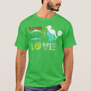 Retro Mädchen Tennisliebhaber Sportdesign T-Shirt