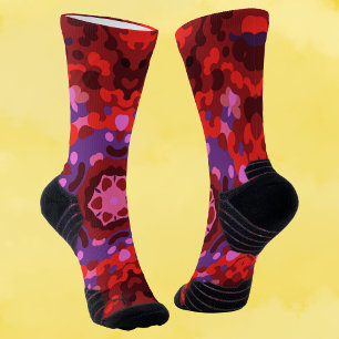 Retro Mandala Red und Lila Socken