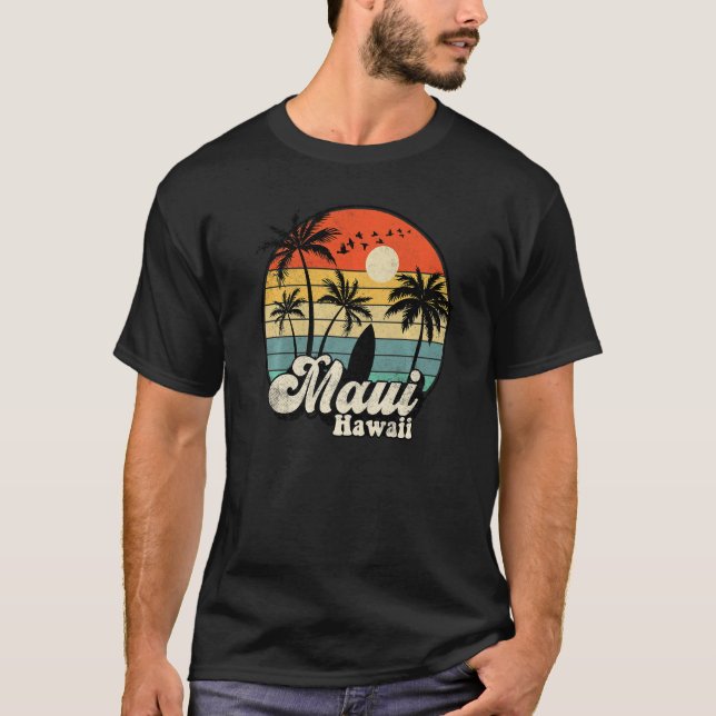 Retro Maui Hawaii Hawaiian Vacation Beach Surfing  T-Shirt (Vorderseite)