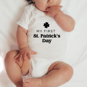 Retro meinen ersten Patricks Day Baby Strampler