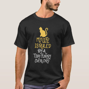 Retro Meow Cat My Life wird von einem winzigen Fur T-Shirt