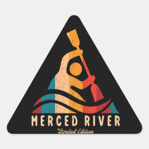 Retro Merced River Kayaking Dreieckiger Aufkleber