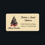 Retro Merry Christmas Tree Rücksendeadresse Label Adressaufkleber<br><div class="desc">Eine bezaubernde Kollektion von Produkten,  die mit bezaubernden Weihnachtsbildern geschmückt sind,  die mit Kunstwerken aus der Vergangenheit inspiriert wurden. Dieses Vintag inspiriert Rücksendelabel ist ideal,  um Ihre Feierlichkeiten,  Grüße oder Geschenke mit einer Touch Nostalgie zu versehen. Dieser Artikel kann bei Bedarf mit Ihrem eigenen Text personalisiert werden.</div>