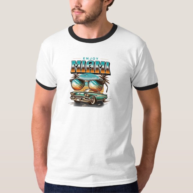 Retro Miami Vibes mit klassischem Auto und Sunset  T-Shirt (Vorderseite)