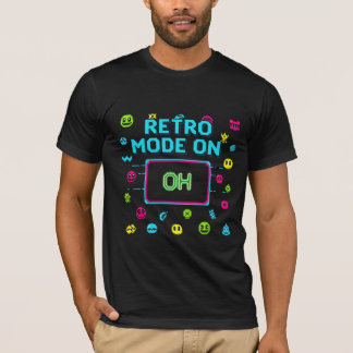 Retro-Modus aktiviert 8-Bit-Pixel-Art-Arcade-Gamin T-Shirt