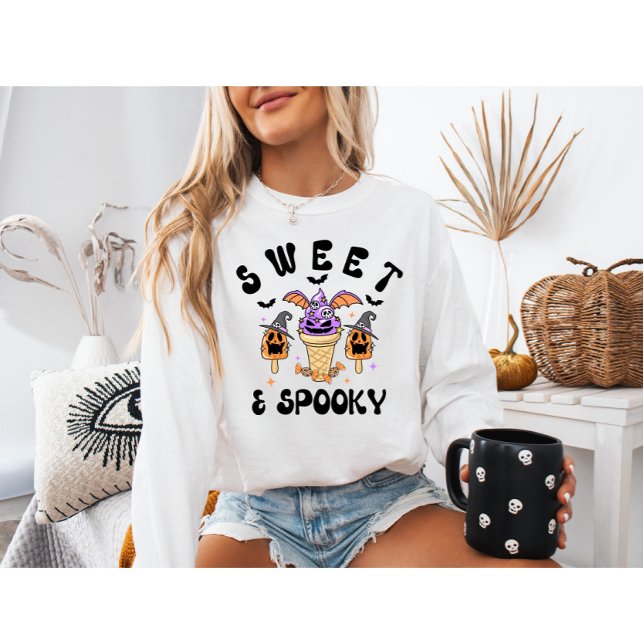 Retro Monster Ice Cream Halloween Sweet & Spooky Sweatshirt (Von Creator hochgeladen)