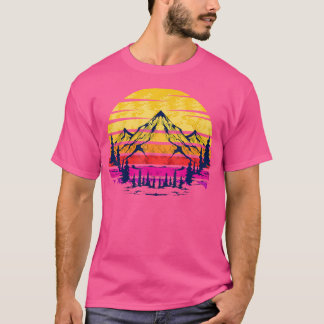 Retro Mountains Camping Naturwanderung Geschenk im T-Shirt