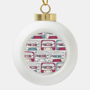 Retro Music Cassettes: Rock Background Pattern Keramik Kugel-Ornament