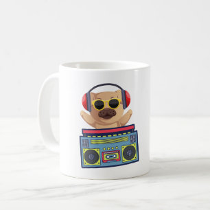 RETRO MUSICAL MOPS AND CASSETTE PLAYER T - Shirt Kaffeetasse