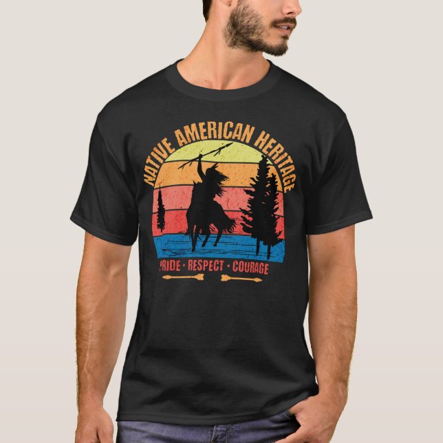 Retro Native American Heritage T-Shirt (Vorderseite)