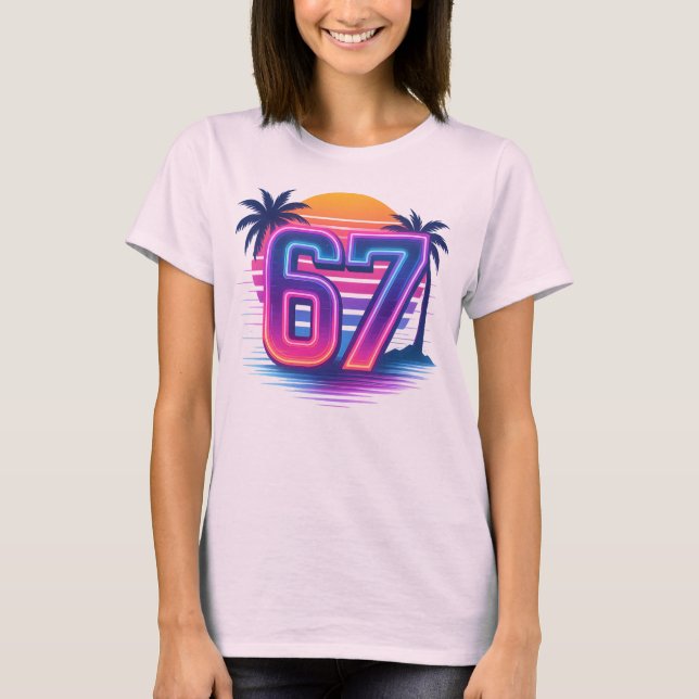 Retro Neon 67 Ästhetik T-Shirt (Vorderseite)