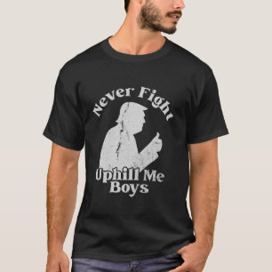 Retro nie kämpfen Uphill Me Jungs glücklichen 4. J T-Shirt