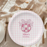 Retro Niedlich Pink Bow Coquette 1. Geburtstag Pappteller<br><div class="desc">Feiern Sie den besonderen Tag Ihres kleinen Mädchens mit unseren bezaubernden Niedlichen Pink Bow Coquette 1. Geburtstag Paper Tellern, die die Eleganz und den Charme Ihres Festes steigern sollen. Diese Teller mit einem zauberhaften rosa Bogen-Motiv vor dem Hintergrund eines klassischen Gingham-karierten strahlen eine schicke und prächtige Ästhetik aus, die sich...</div>