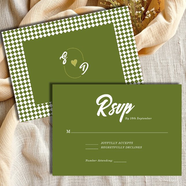 Retro Olive green Minimalist Checkered Wedding RSVP Karte (Von Creator hochgeladen)