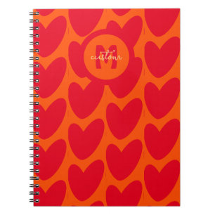 Retro Orange Groovy Red Hearts Name über Monogramm Notizblock