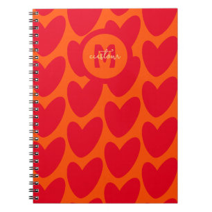 Retro Orange Groovy Rote Herzen Name Über Monogram Notizblock