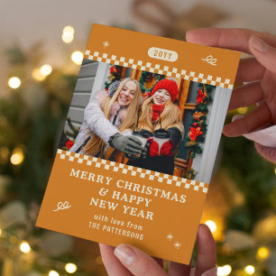 Retro-orange personalisierte Weihnachtsfamilienfot Feiertagskarte