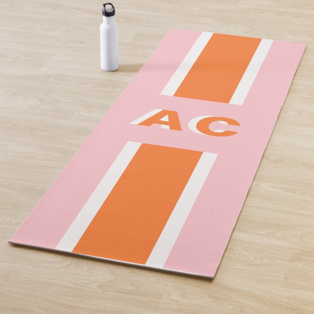 Retro Orange Pink Girl Niedlich Monogramm Yogamatte (Beispiel)