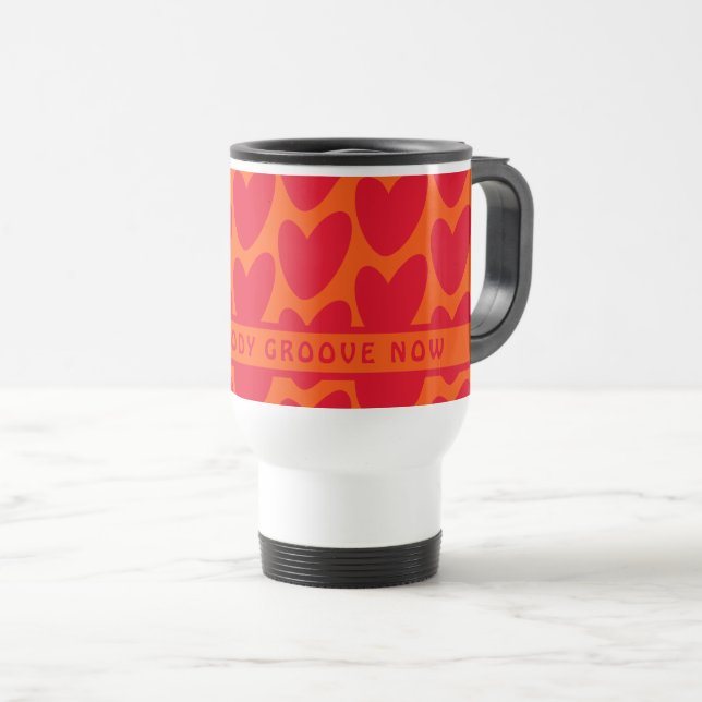 Retro Orange und Groovy Red Hearts Reisebecher (VorderseiteRechts)