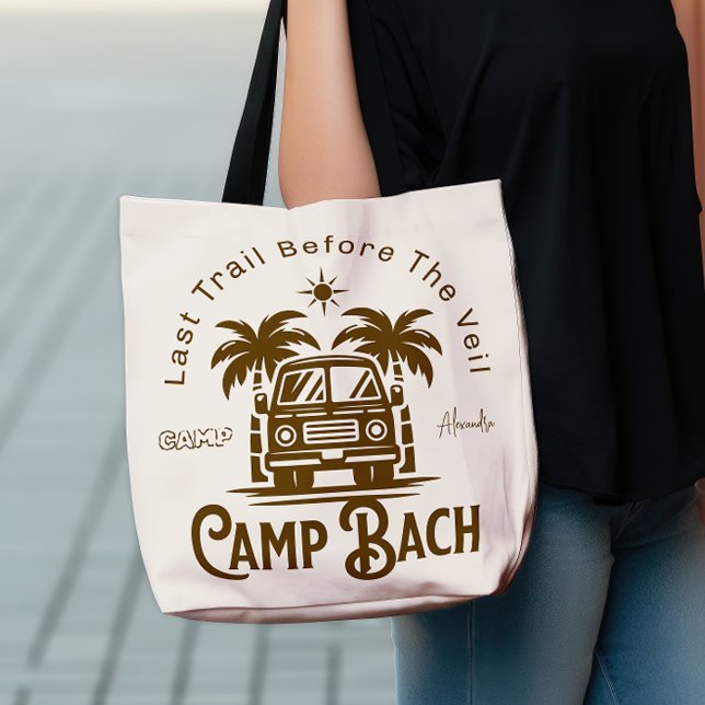 Retro Palm Camper - Boho Bachelorette Wochenende (Von Creator hochgeladen)