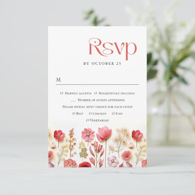 Retro Pastel Pink Boho Wild Blume Hochzeit RSVP Karte (Stehend Vorderseite)