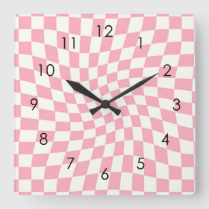 Retro Pastel Pink Karo gezogene karierte Dorm Quadratische Wanduhr