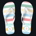 Retro-Pastelstreifen mit der Monogramm Flip Flops<br><div class="desc">Coole Pastellstreifen mit Retro-Ambiente,  diese stilvollen Flip Flops sind so konzipiert,  dass sie mit Ihrem Wunschstart personalisiert werden. Genießen Sie sie den ganzen Sommer am Strand,  entspannen Sie am Haus,  gehen Sie durch die Straßen und vieles mehr. Sie machen auch ein schönes personalisiertes Geschenk.</div>
