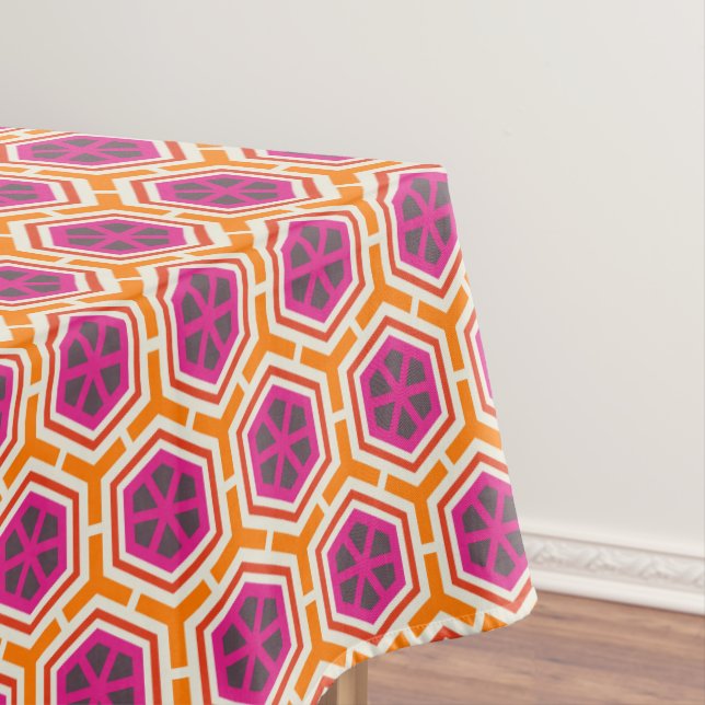 Retro Pink and Orange Modern Geometric Pattern Tischdecke (Beispiel)