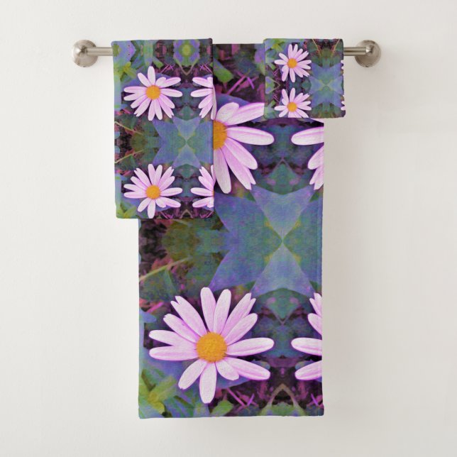 Retro Pink Daisy Blume Pattern Badhandtuch Set (Insitu)