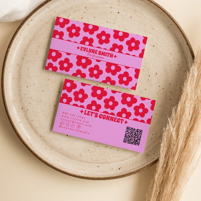 Retro Pink Red QR Code Groovy Floral Boho Girly  Visitenkarte (Von Creator hochgeladen)