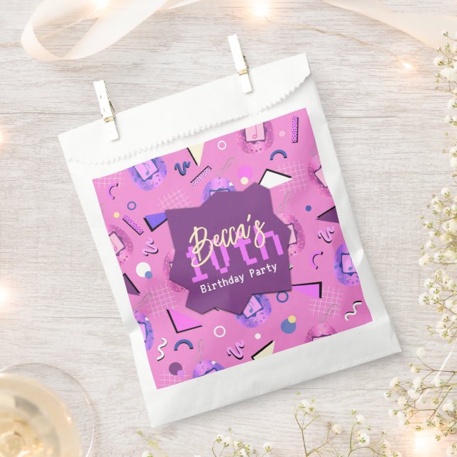 Retro Pink Tamagotchi Birthday Geschenktütchen (Ausgeschnitten)