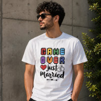 Retro-Pixel-Spiel vorbei, frisch vermählt Liebe