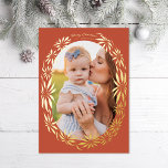 Retro Poinsettia Oval Frame Foto Rot Folien Feiertagskarte<br><div class="desc">Original illustrierter Rahmen aus Poinsettien in realer Folie; Auswahl aus Gold,  Silber oder Rose; Hintergrundfarbe ist ebenfalls bearbeitbar</div>