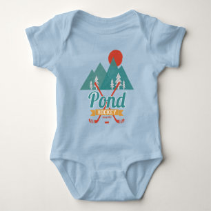 Retro Pond Hockey Baby Strampler