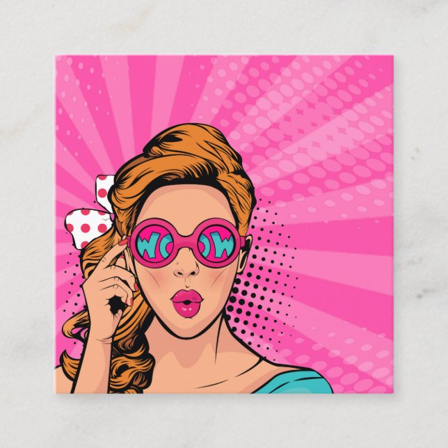 Retro Pop Art Blonde Lady Wow Pink ID556 Quadratische Visitenkarte (Vorderseite)