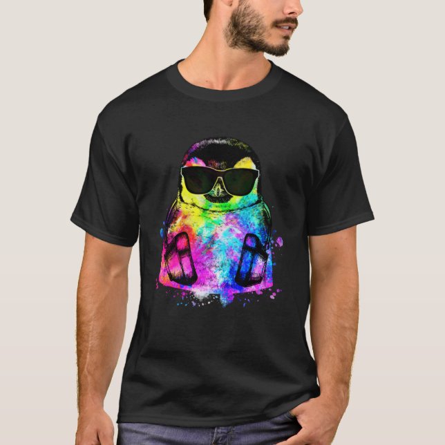 Retro Pop Penguin Gamer with Headphones T-Shirt (Vorderseite)