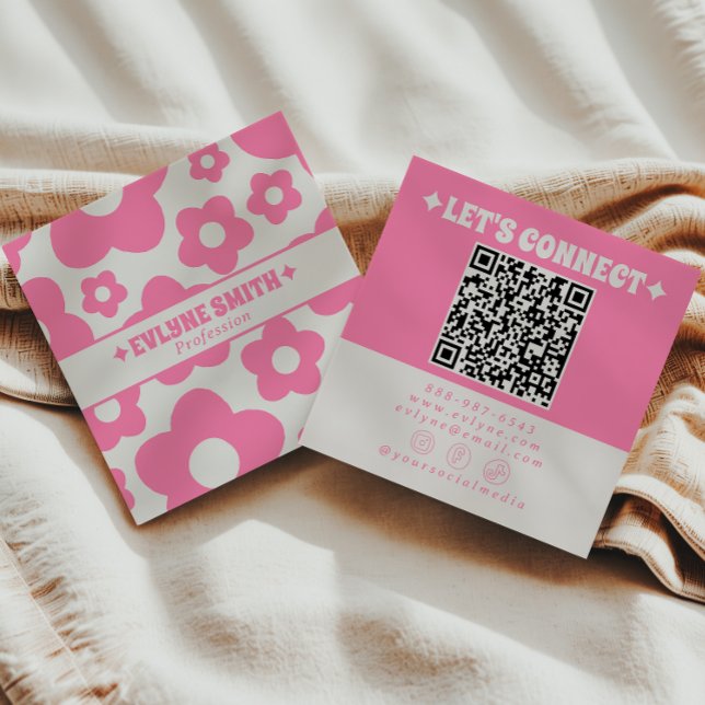 Retro QR Code Pink Groovy Floral Boho Girly Trendy Quadratische Visitenkarte (Von Creator hochgeladen)