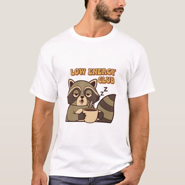 Retro Raccoon Low Energy Men’s Graphic T-Shirt (Vorderseite)