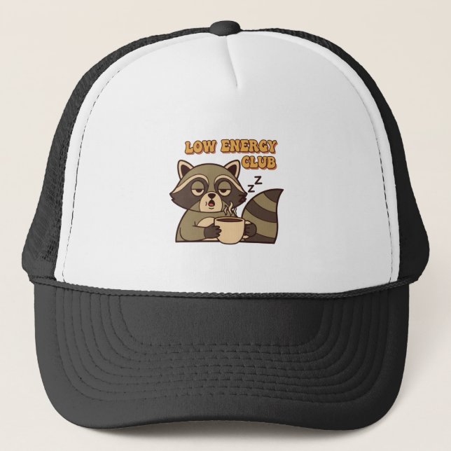Retro Raccoon Low Energy Trucker Hat Truckerkappe (Vorderseite)