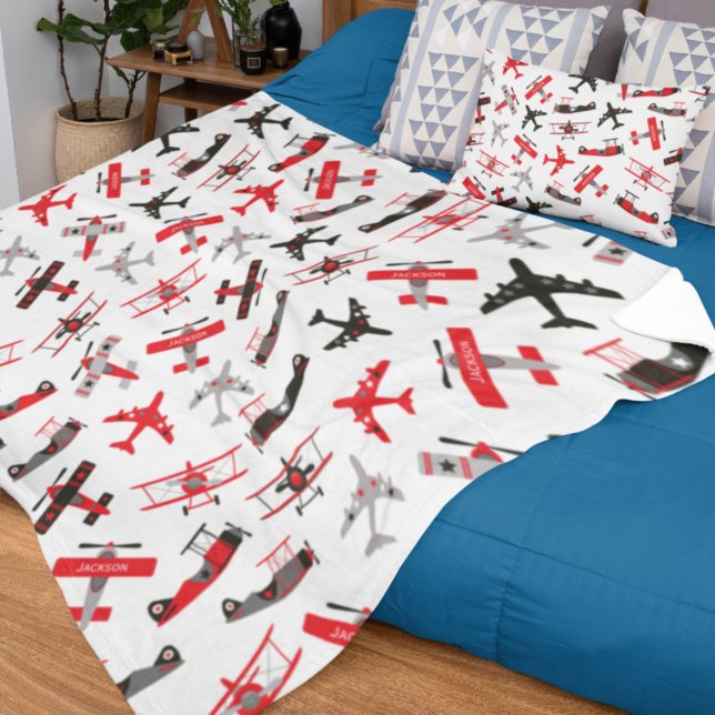 Retro Red and Black WWII Military Airplane Pattern Fleecedecke (Von Creator hochgeladen)