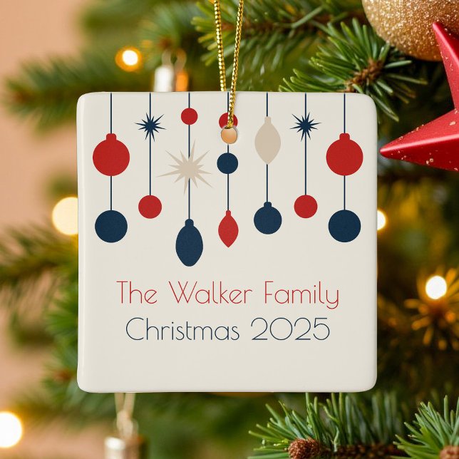 Retro Red Blue Custom 2025 Familie Weihnachten Keramikornament (Von Creator hochgeladen)
