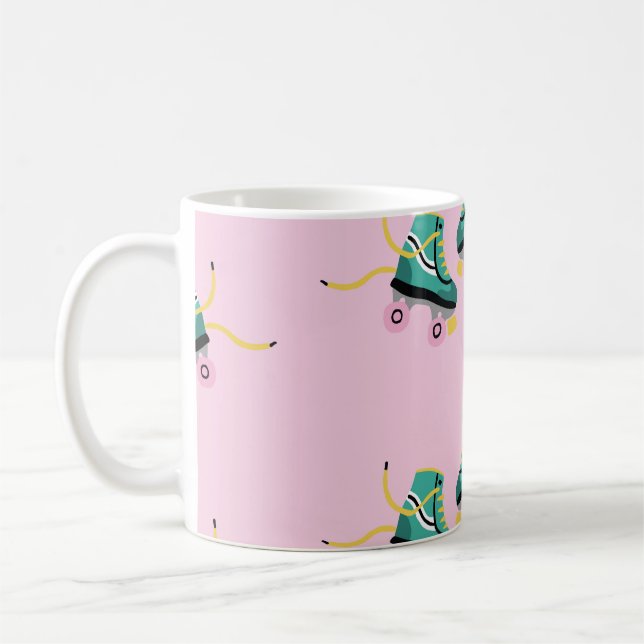 Retro-Rollschuhe: rosa Muster. Kaffeetasse (Links)