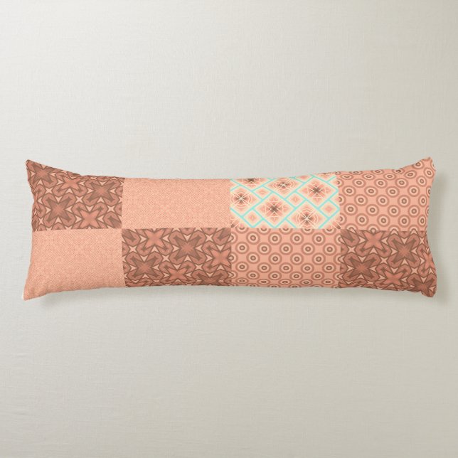 Retro Rosa Patchwork Seitenschläferkissen (Vorderseite)